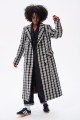 Płaszcz AMBER 2 BS krata czarny biały (5).jpg