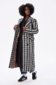 Płaszcz AMBER 2 BS krata czarny biały (3).jpg