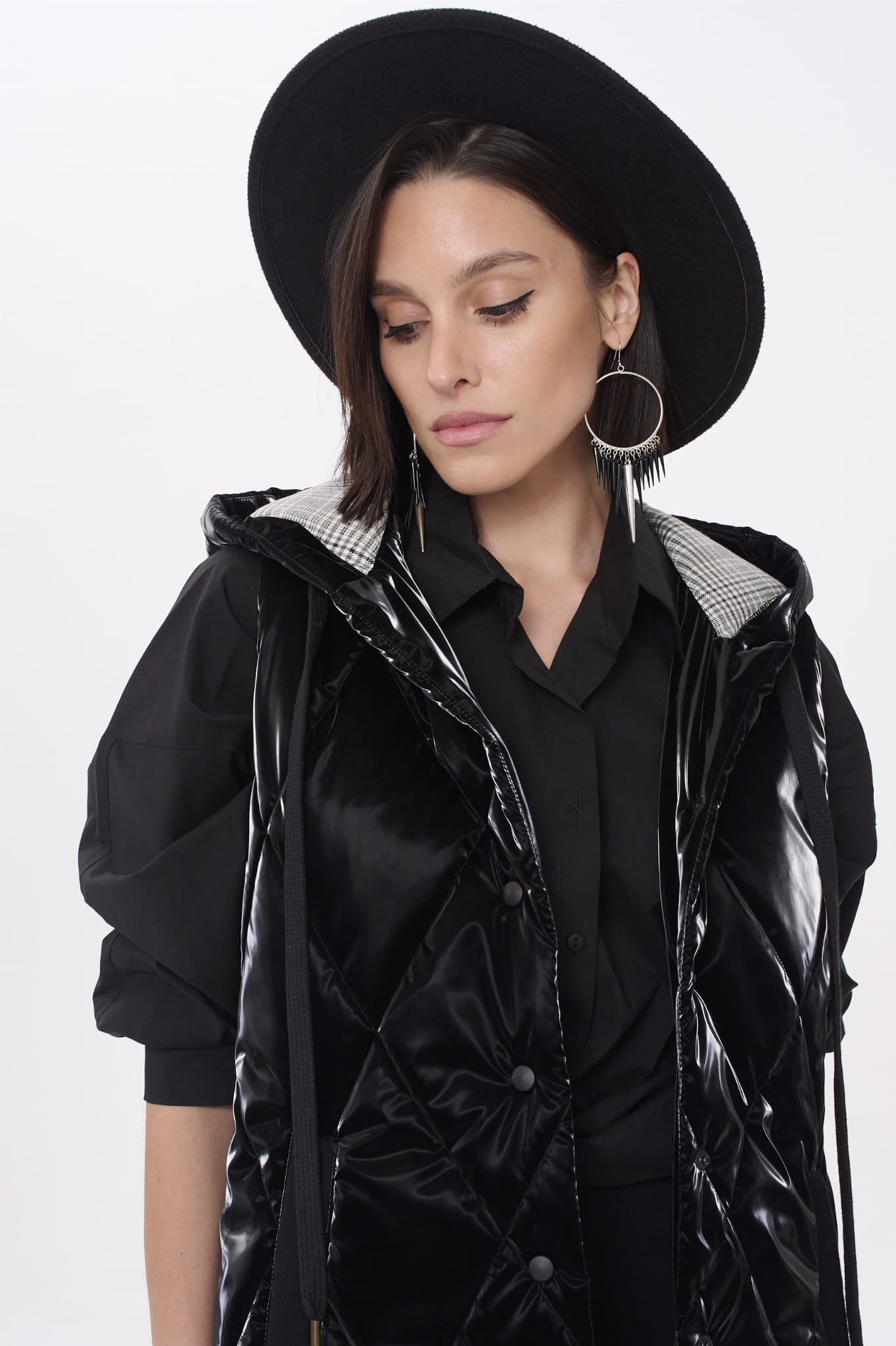 Kamizelka MELOVE czarna (2).jpg