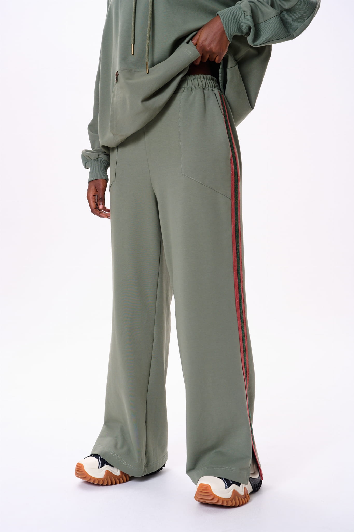 Bluza opo oliwka i spodnie grateful oliwka (14).jpg