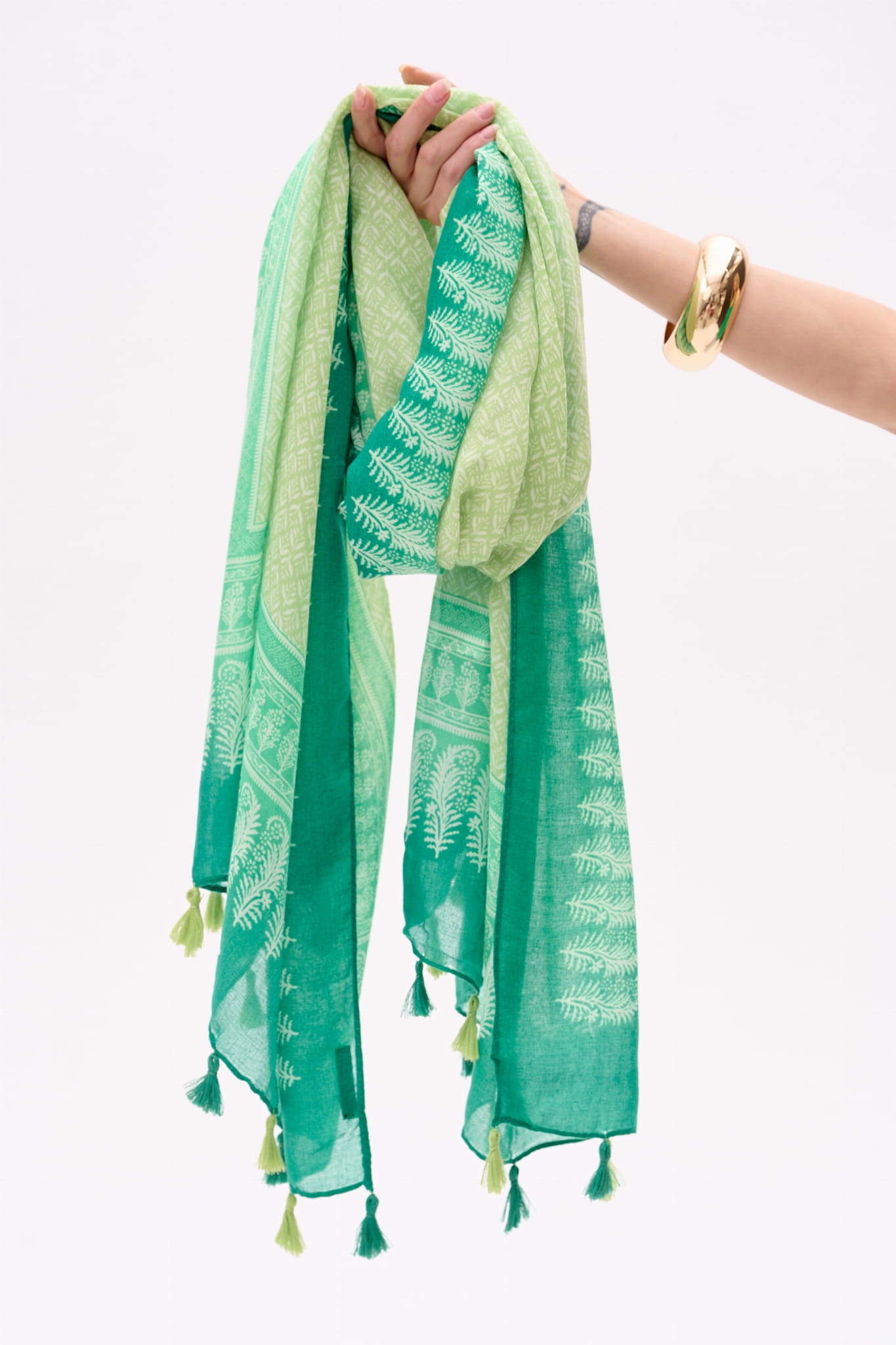 szal 5909 green avocado (1).jpg