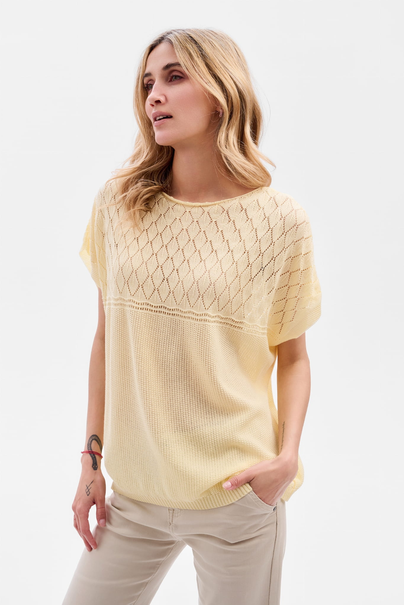 vespa yellow (2).jpg