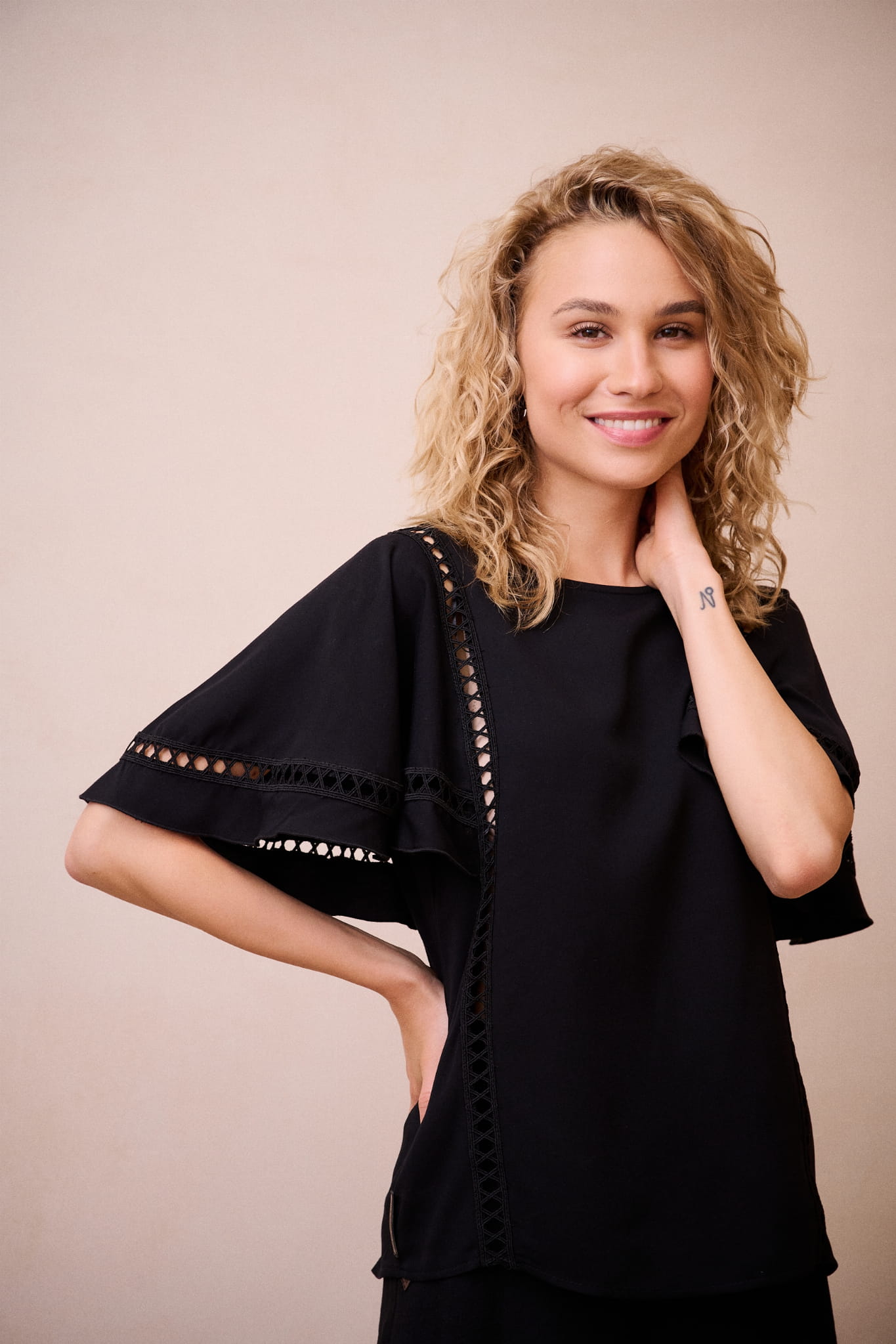 bluzka kami bs czarny (9).jpg