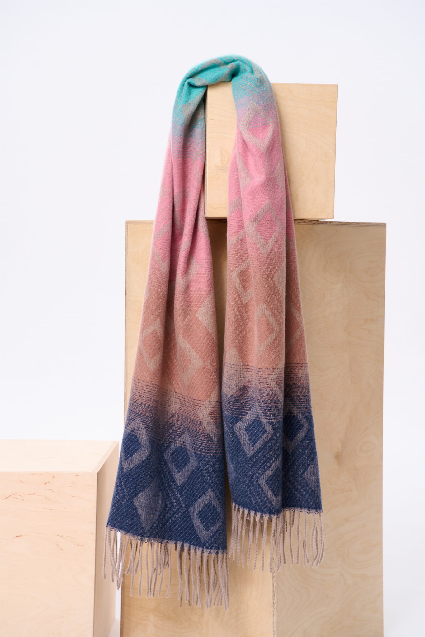 szal damski Aw24 #11 bs p. róż mięta (2).jpg