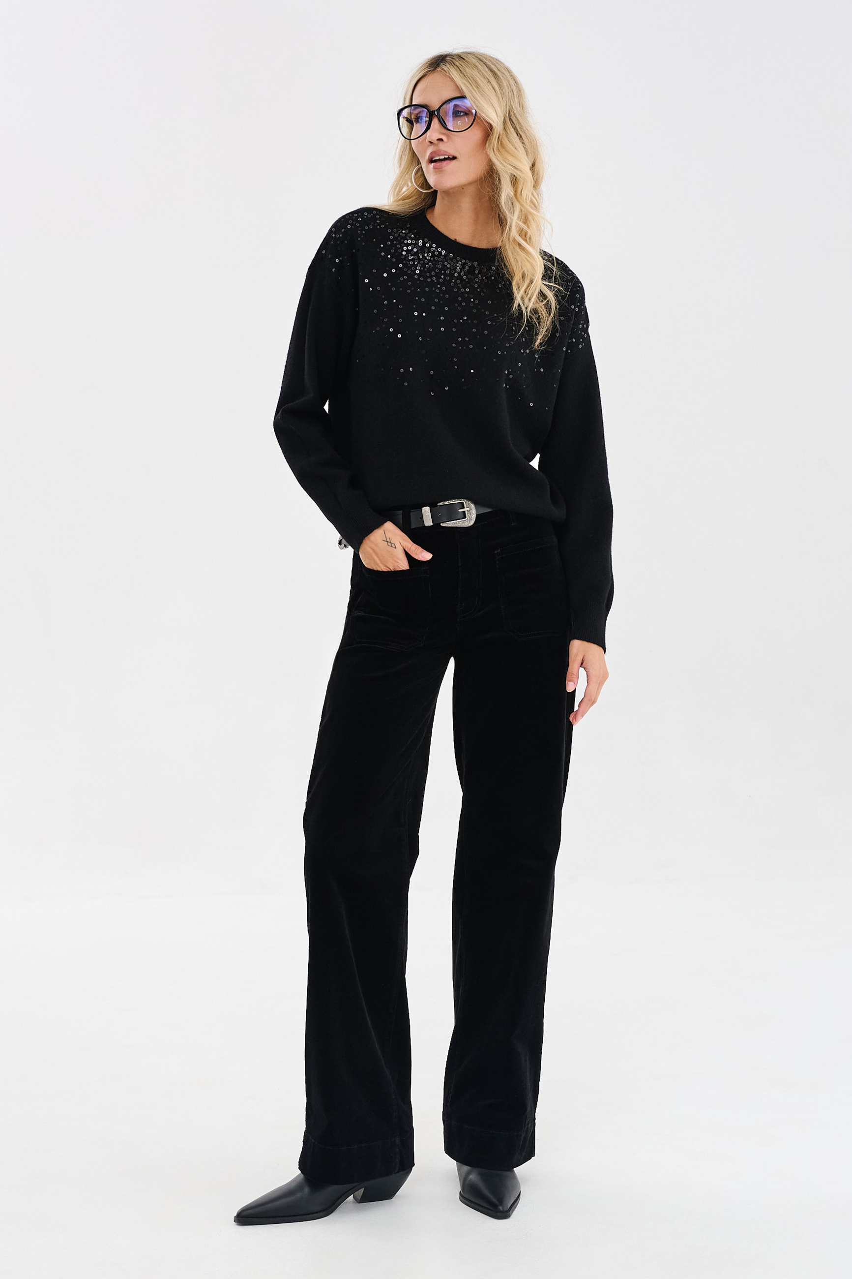 9257 black 7051 black cekiny (2).jpg