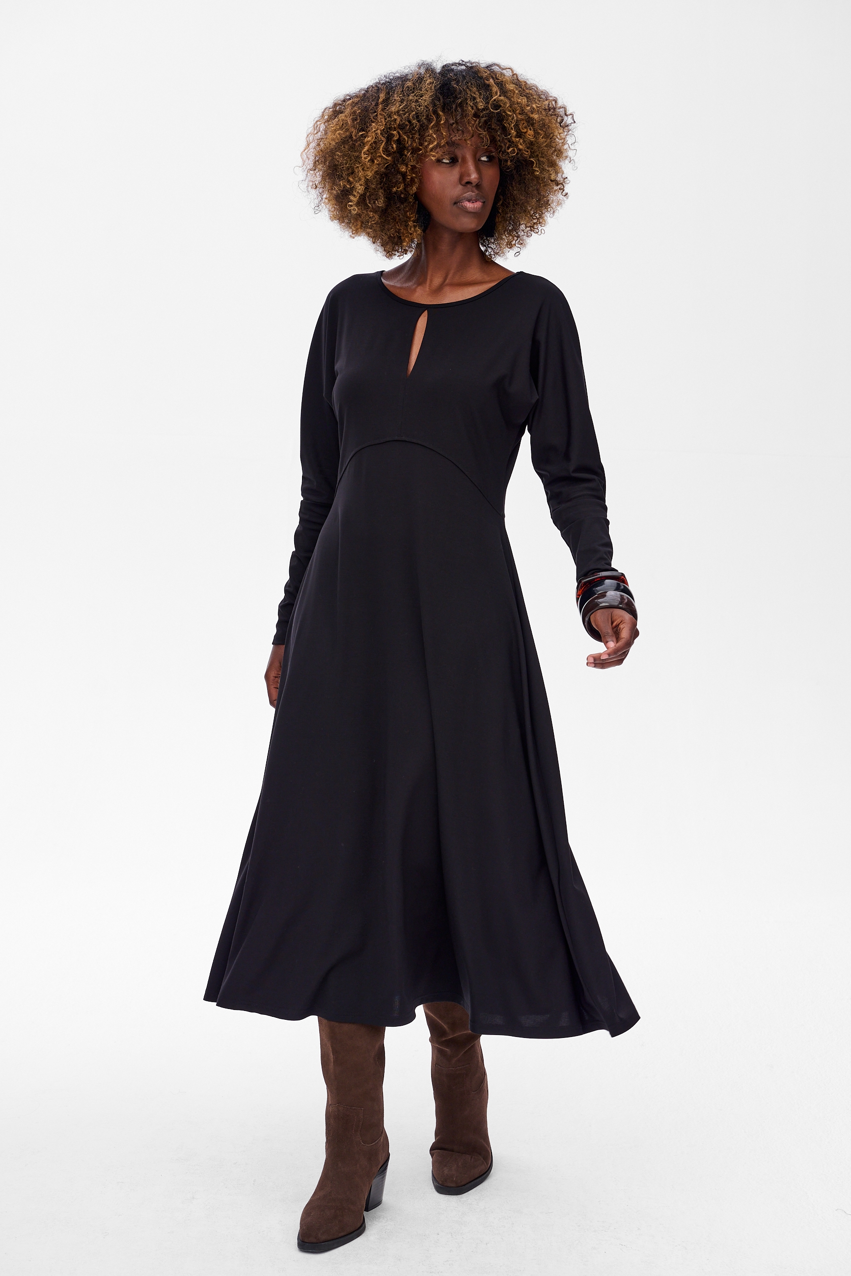 tailor black (8).jpg