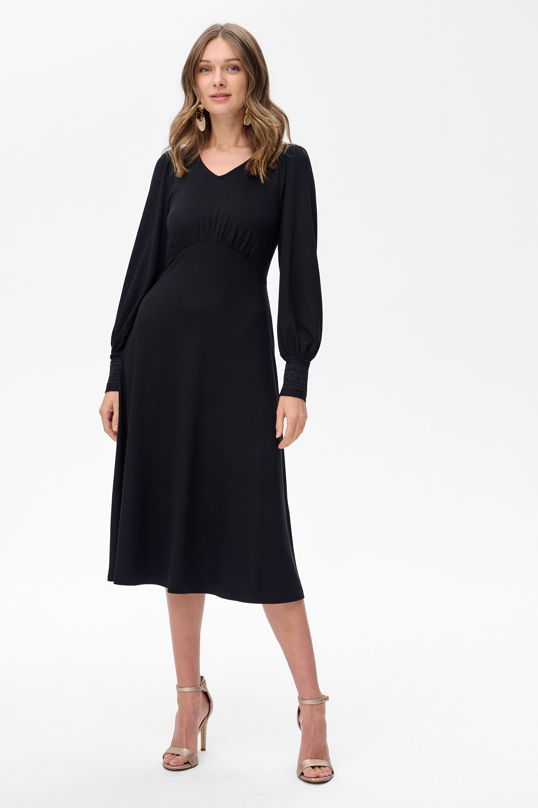 anabel black (10).jpg