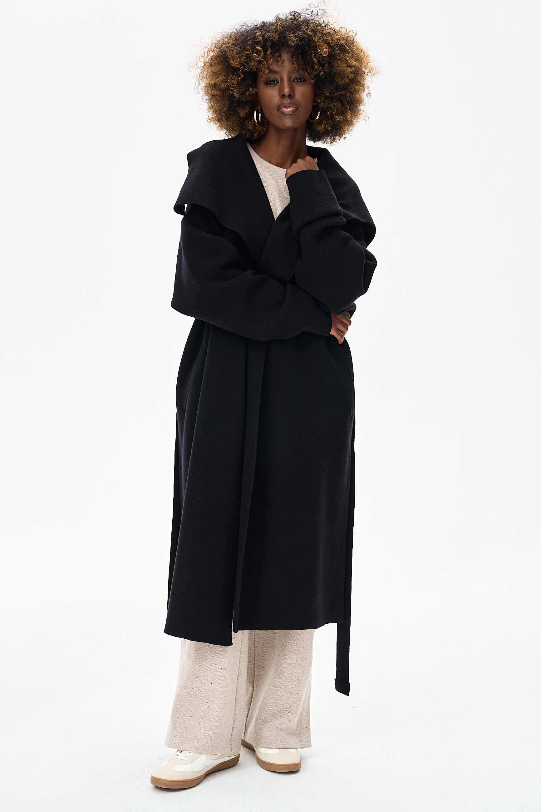 oshi black (1).jpg