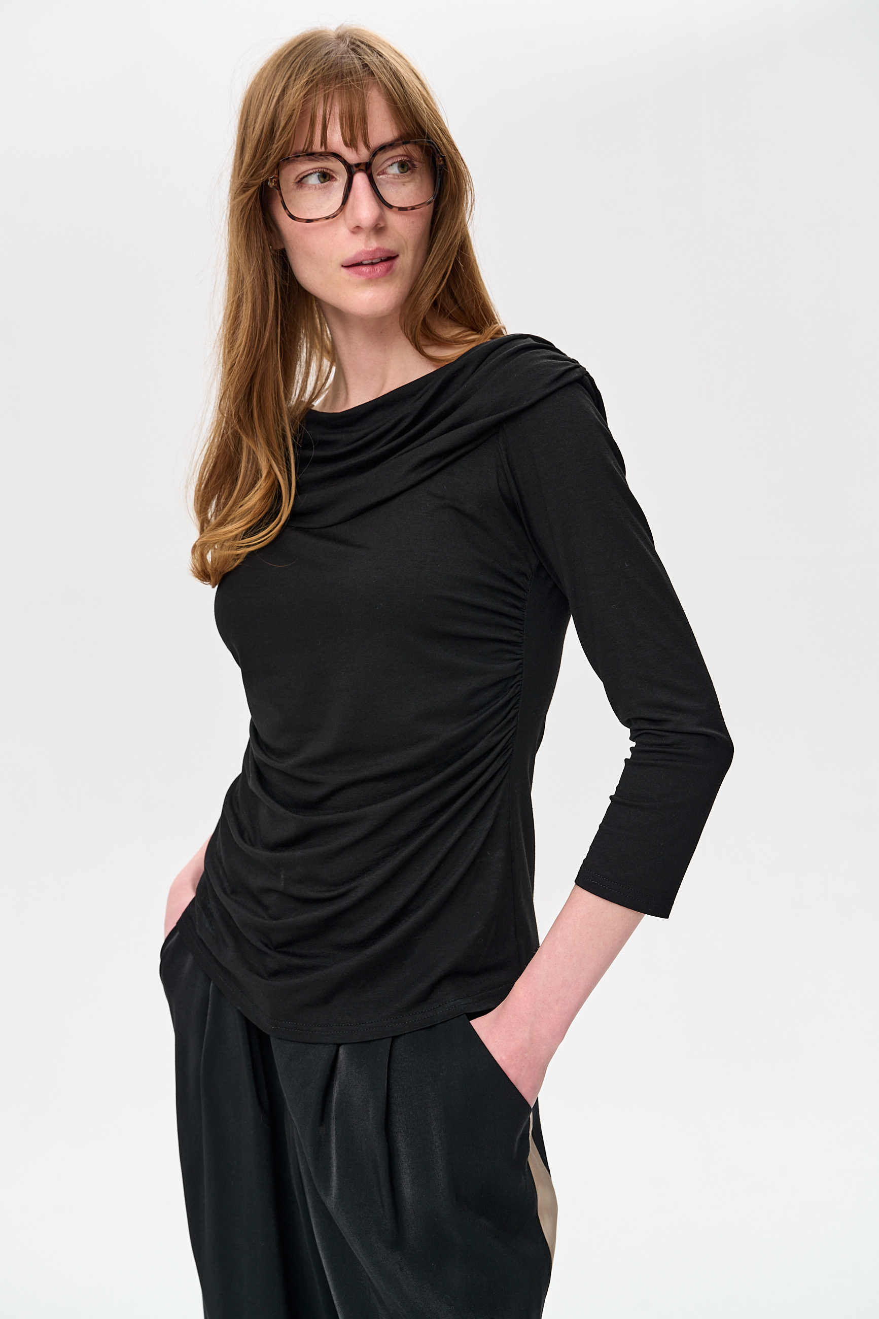 faraon black (6).jpg