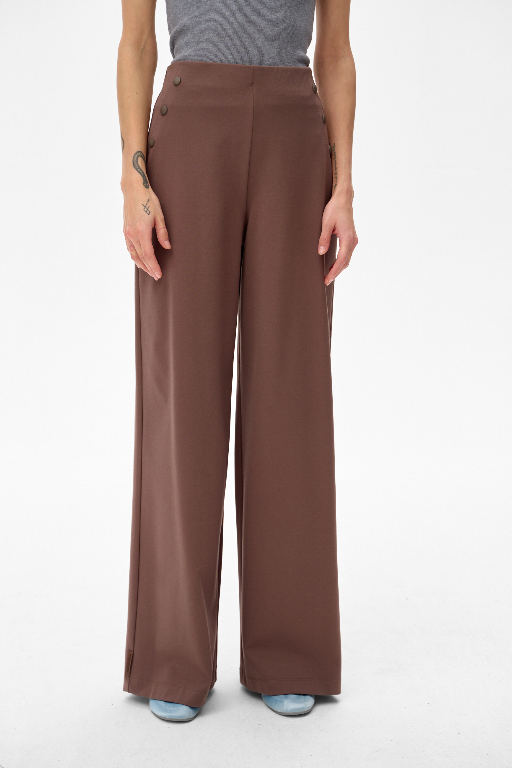 8057 grey endorfina 3 milk choco (12).jpg