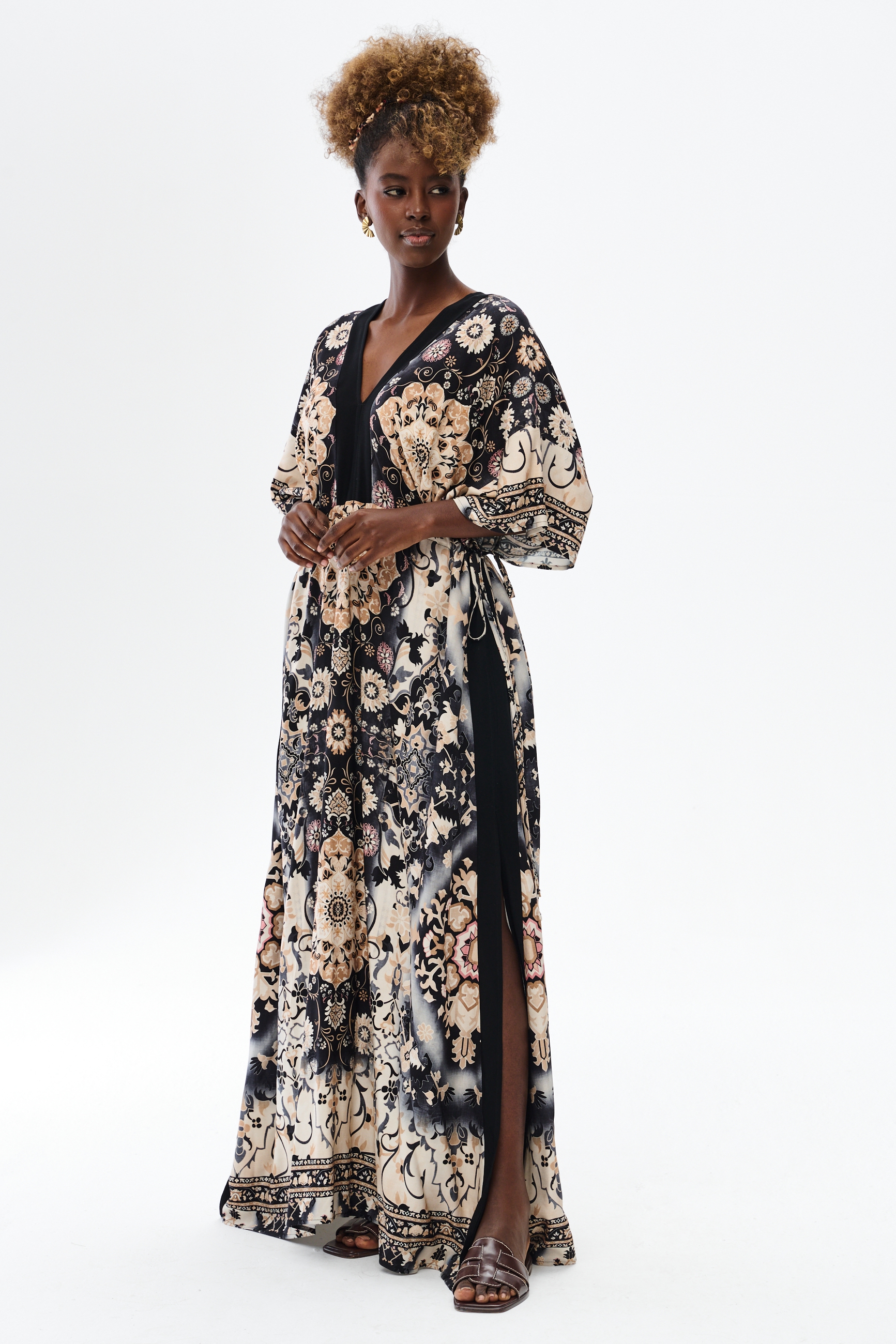 odella black (4).jpg