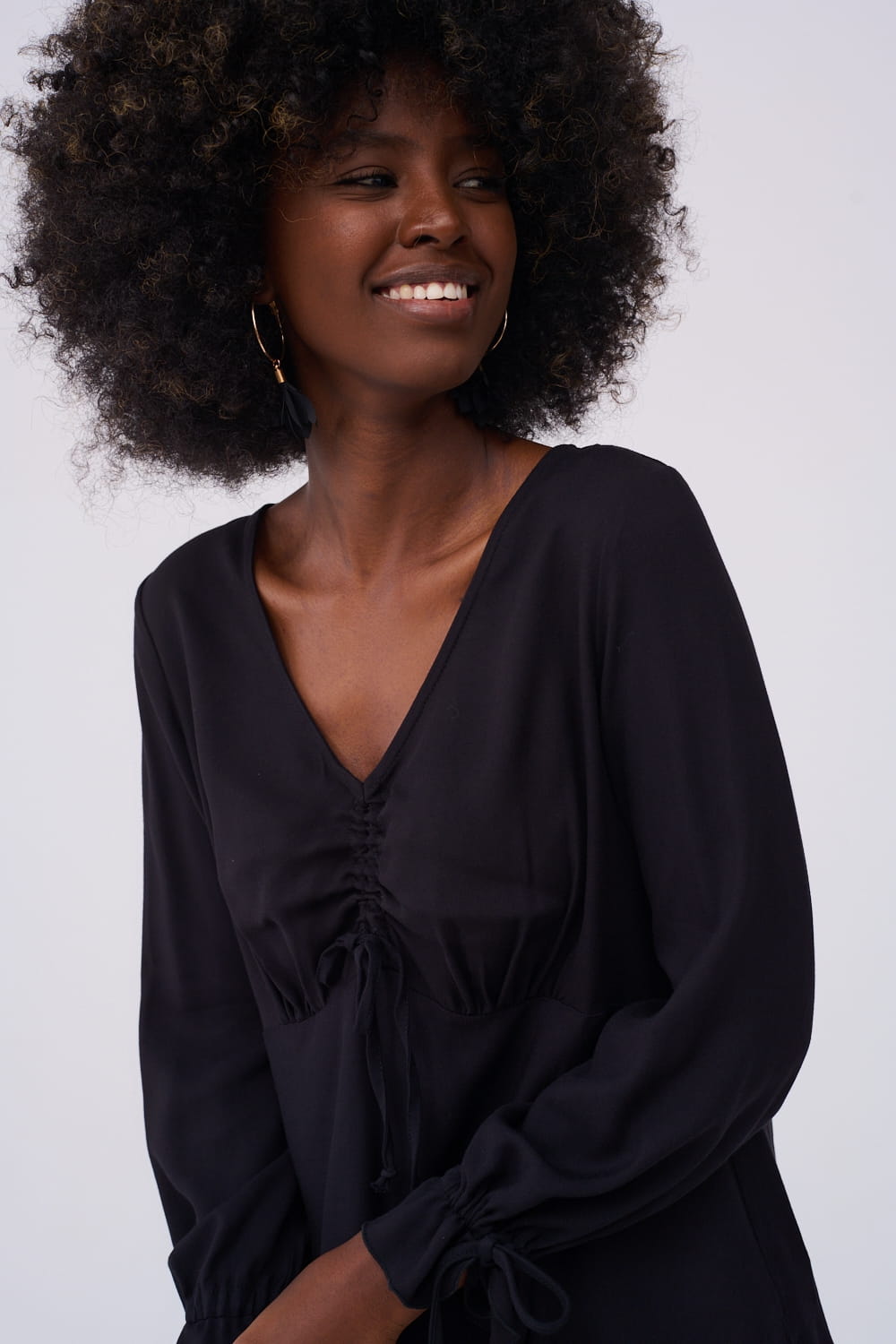 Bluzka Damska Kylie bs czarny  (3).jpg